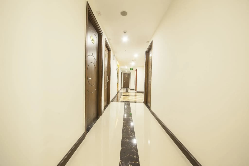 Pariat River Front Hotel - photo 17