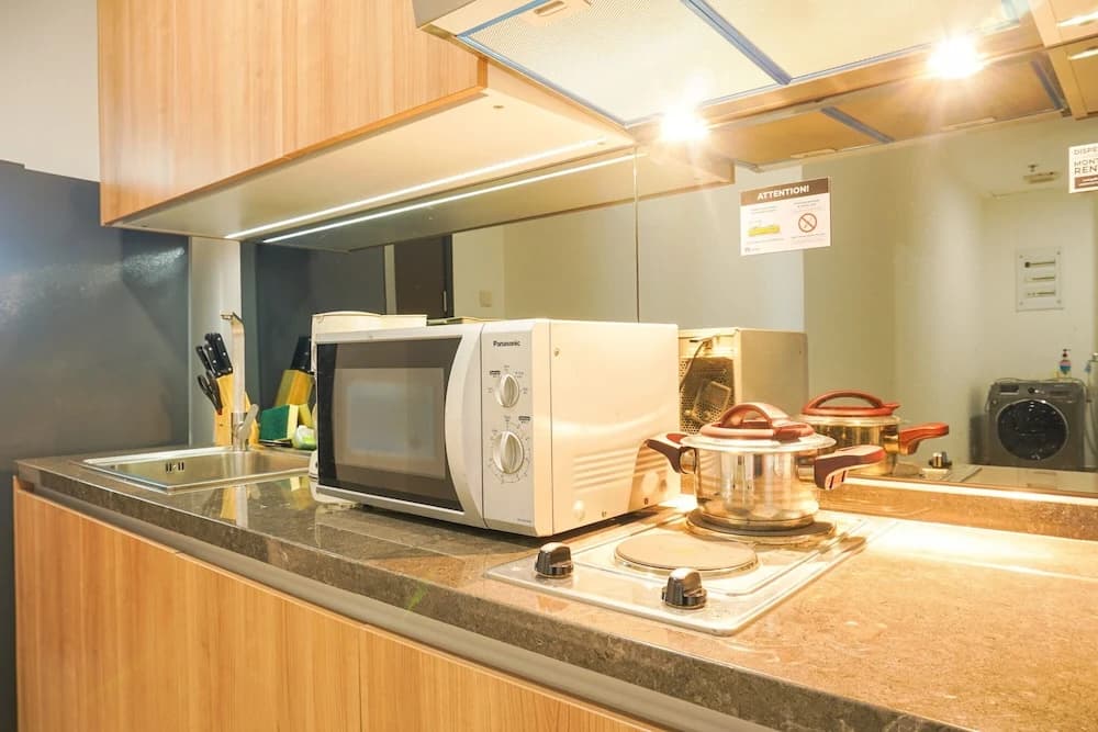Spacious 2BR Apartment at Wang Residence - photo 13
