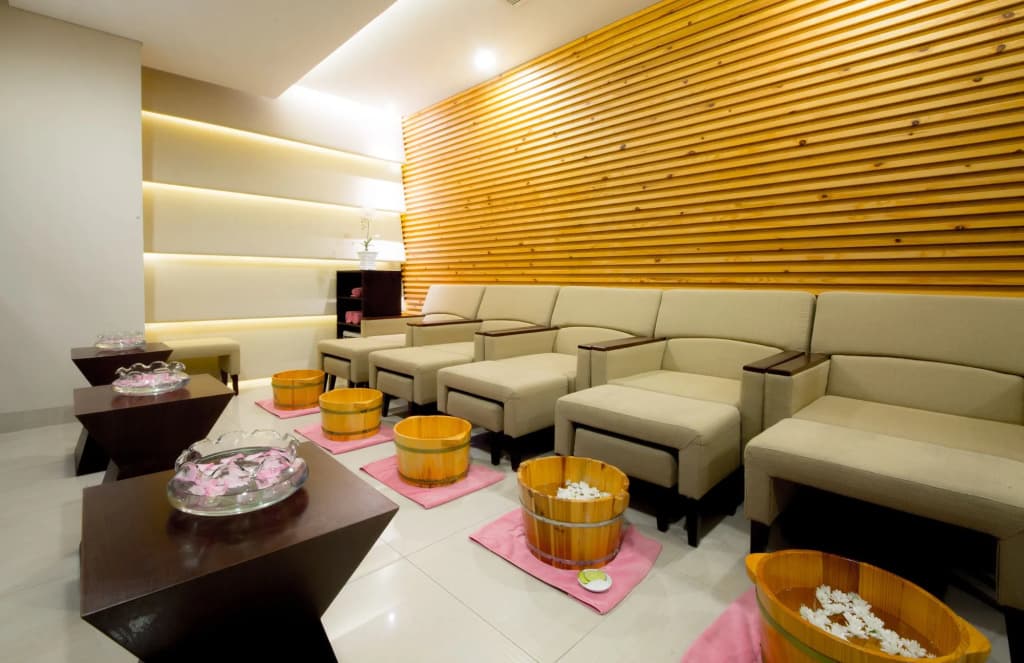 Grand Tourane Hotel - photo 13