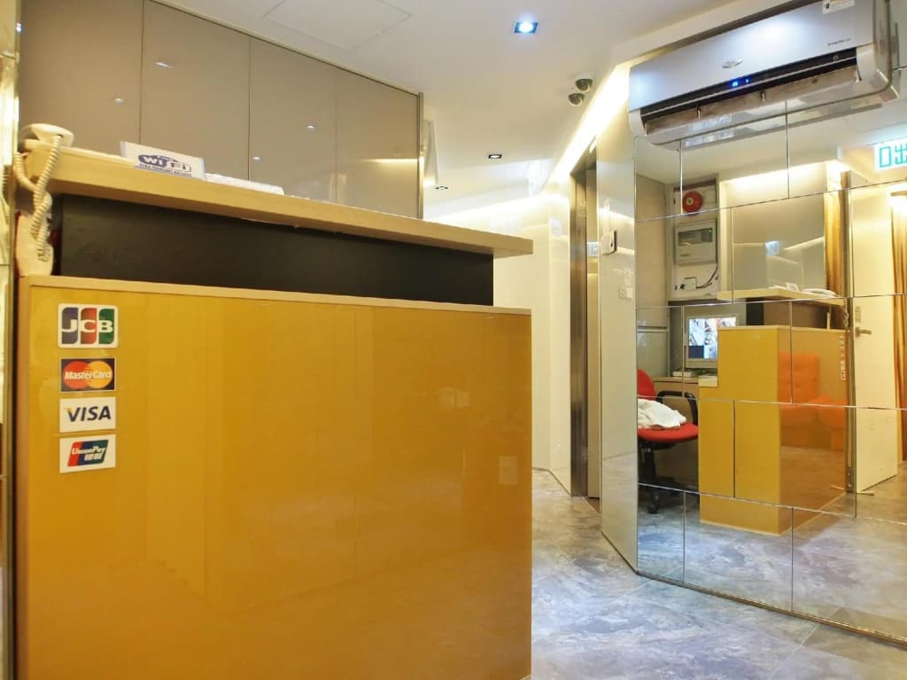 i-Hotel Limited - photo 7