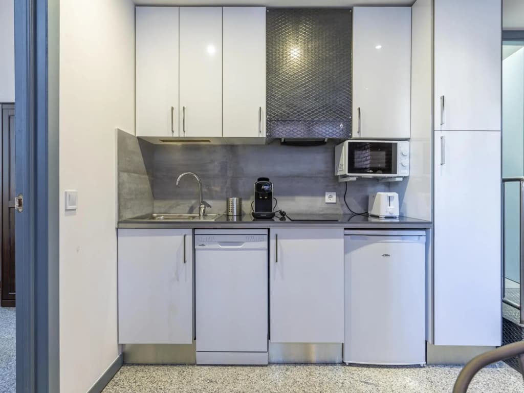 Homeabout Imperial Apartment Iv - photo 14