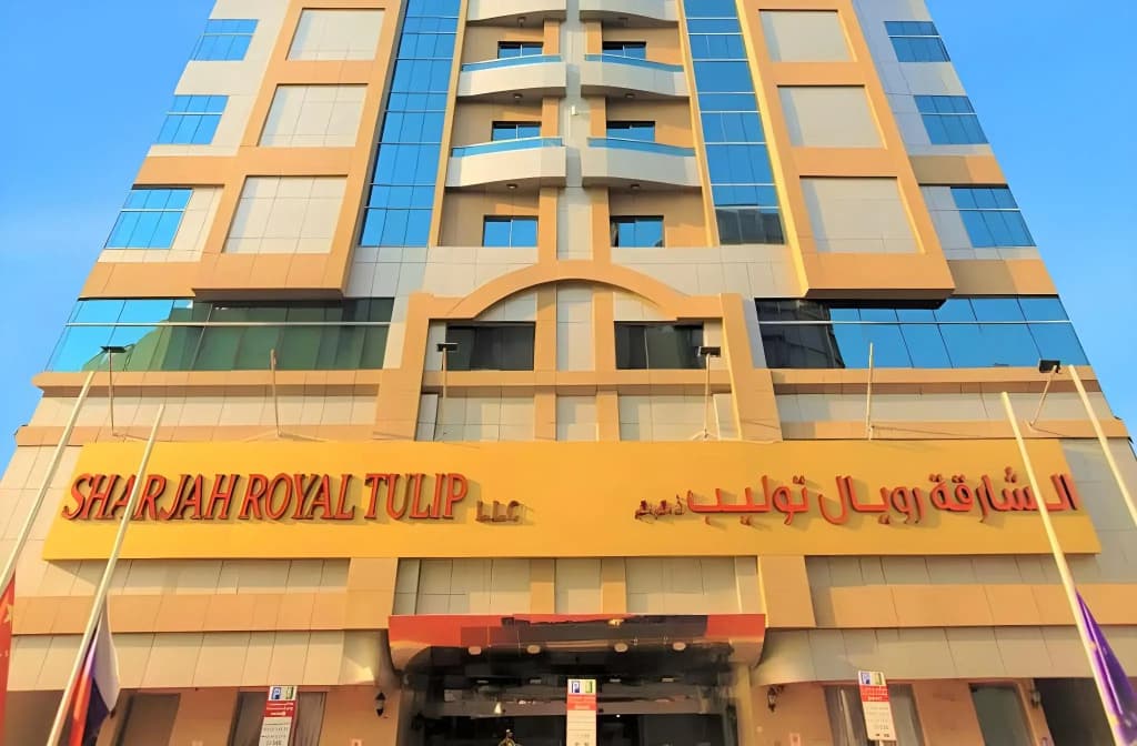 Sharjah Royal Tulip Hotel apartment - photo 37