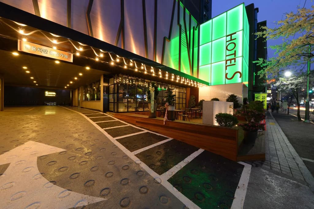Lifestyle S Hotel - main photo