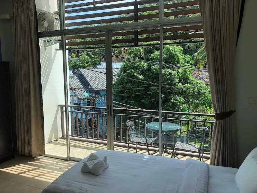 Shots & Dreams Guesthouse - photo 7