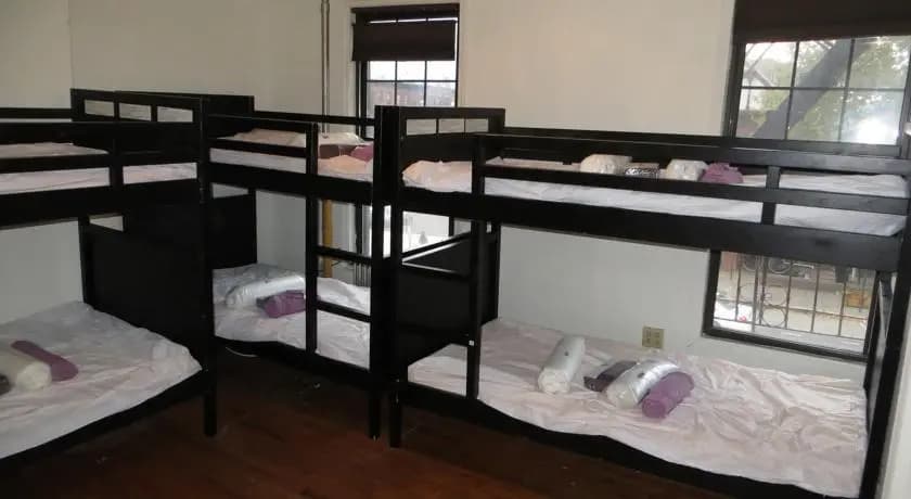 202 Hostel - photo 4