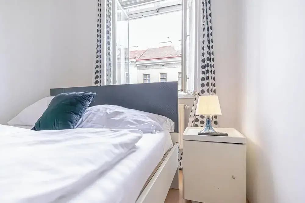 Private Room For Long Stay Stadthalle - photo 10