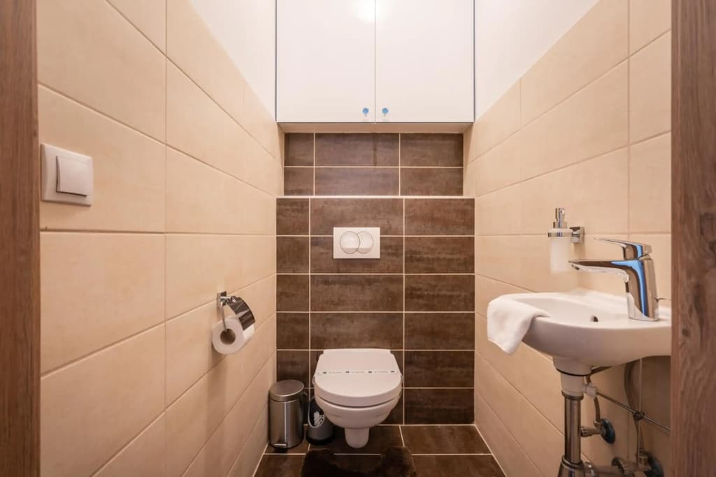 Orchid House Apartment - photo 9