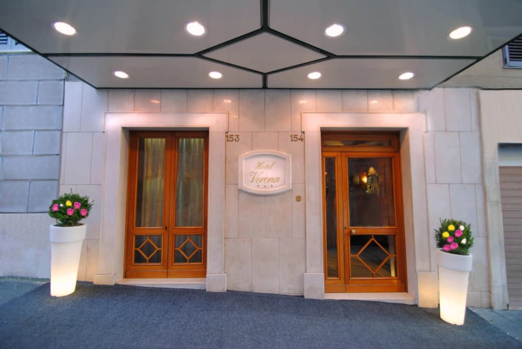 Hotel Verona - photo 16