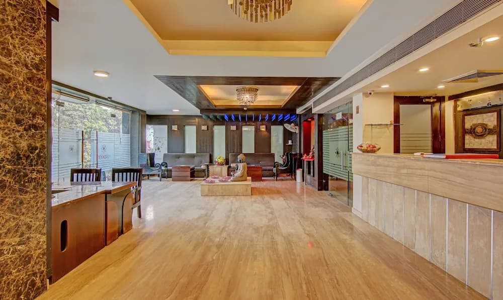 Treebo Premium Relax Inn Patel Nagar - photo 17