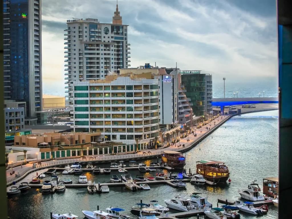 Espace Holiday Homes Dubai Marina - photo 4