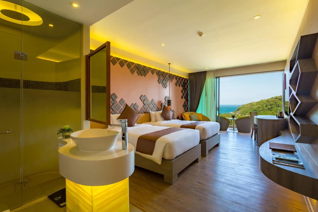 Crest Resort & Pool Villas - photo 5