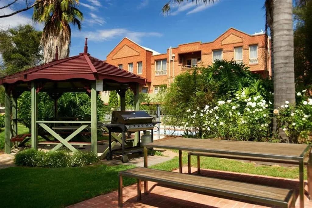Comfort Apartments Royal Gardens - photo 11