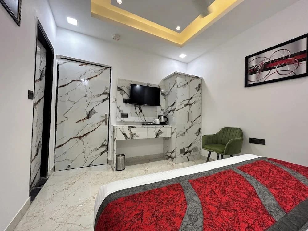 Hotel Cosmo - photo 3