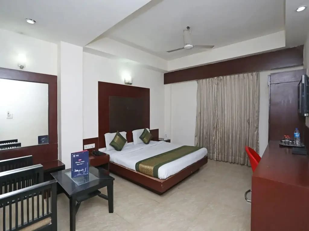 Hotel Aman Inn - photo 6