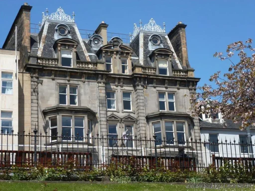 100 Princes Street - photo 4