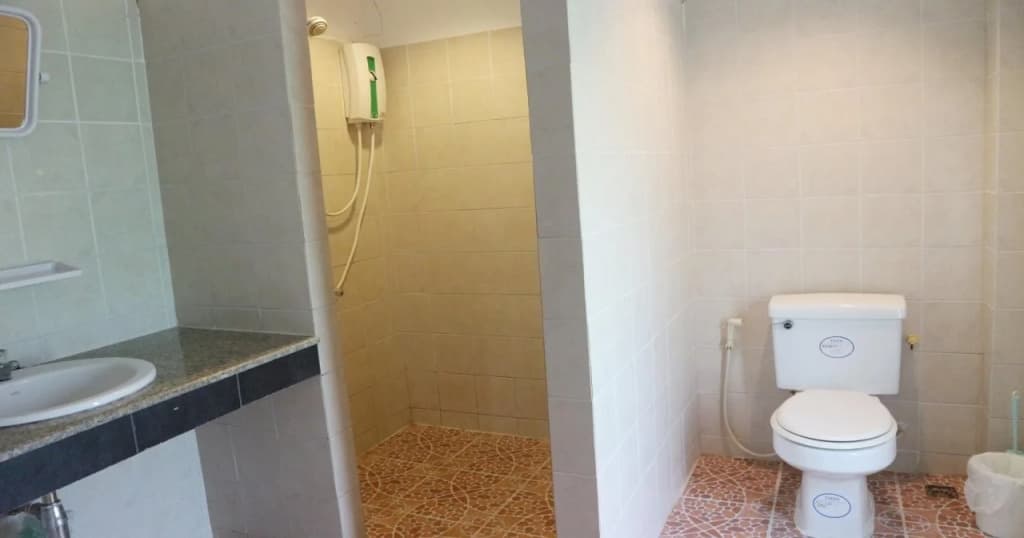 Baan Srinimit House & Apartment - photo 10