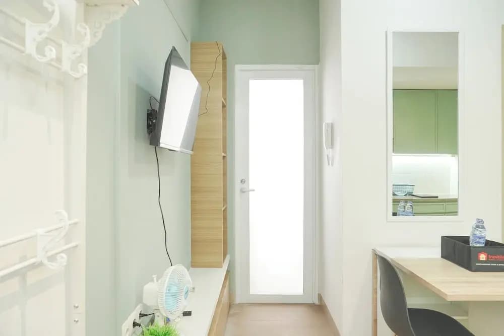 Cozy Living And Homey 2Br Tokyo Riverside Pik 2 Apartment - photo 4