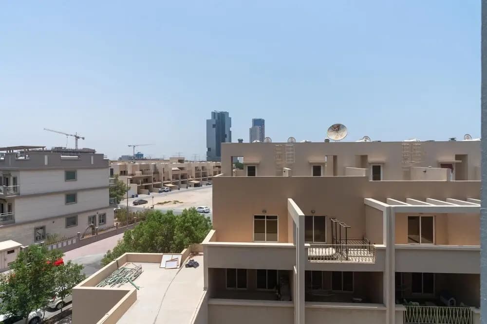 SuperHost - Tranquil Cozy Apartment in the Heart of JVC - main photo