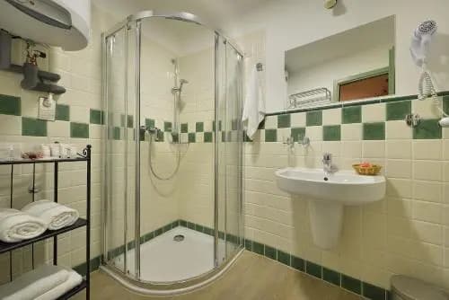 Nobles Apartments - photo 10