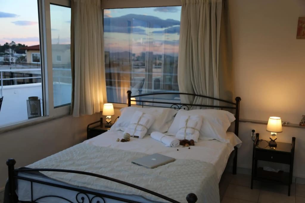 Flat in Monastiraki with stunning view of Acropolis - photo 2