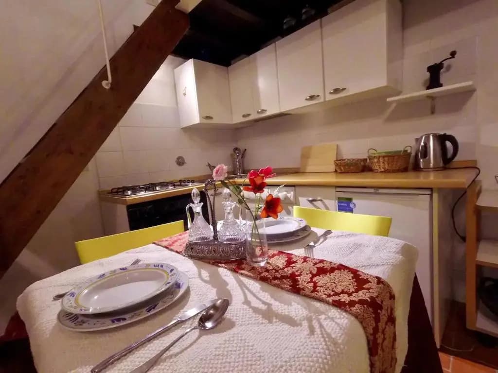 Florentine Style Central Apartments - photo 12
