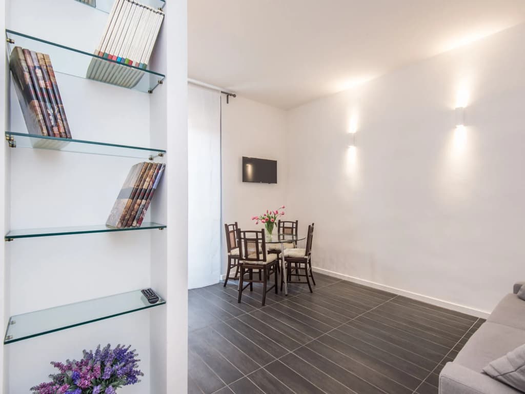 Residenza Ottaviano 105 by Hili - photo 17