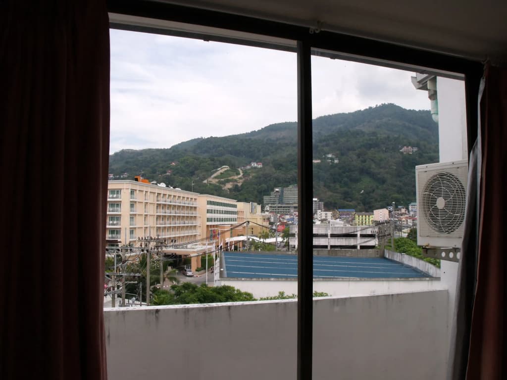 BGW Phuket - Hostel - photo 8