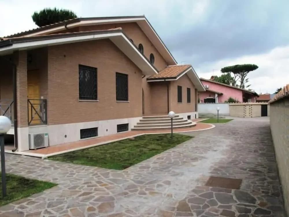 Villa Smeraldo - photo 1