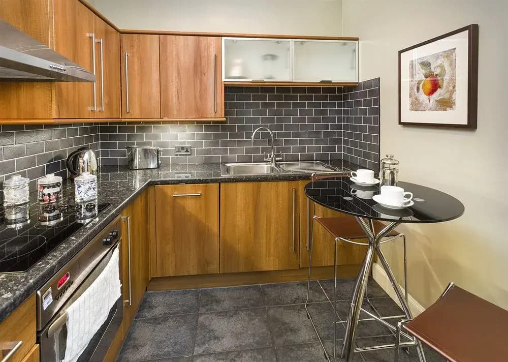 Nicolson Apartments - photo 21