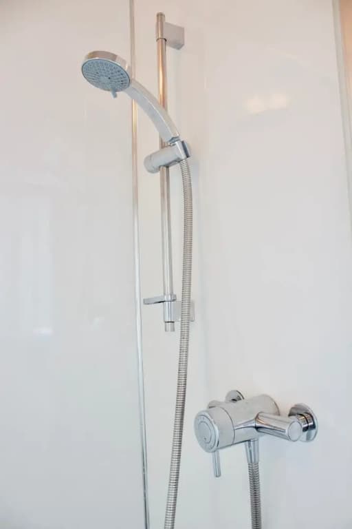2 Bedroom Flat In Leafy Morningside - photo 9