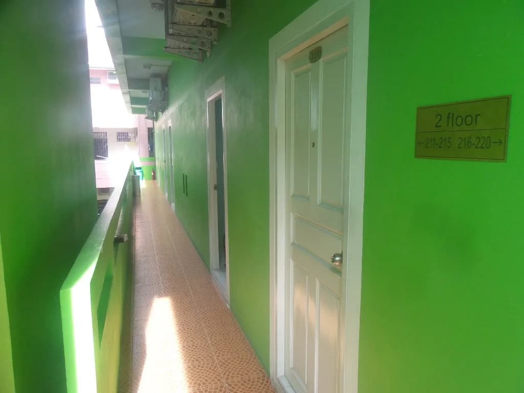 Green Signal Suite - photo 12
