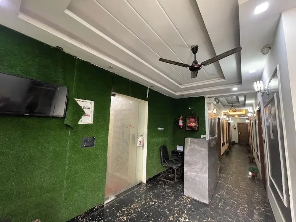 Hotel Heaven  Pacific Mall Subhash Nagar - photo 10
