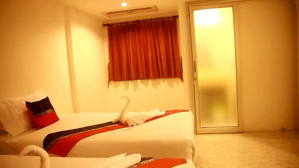 Rayaan Oriental Guest House & Restaurant - photo 1