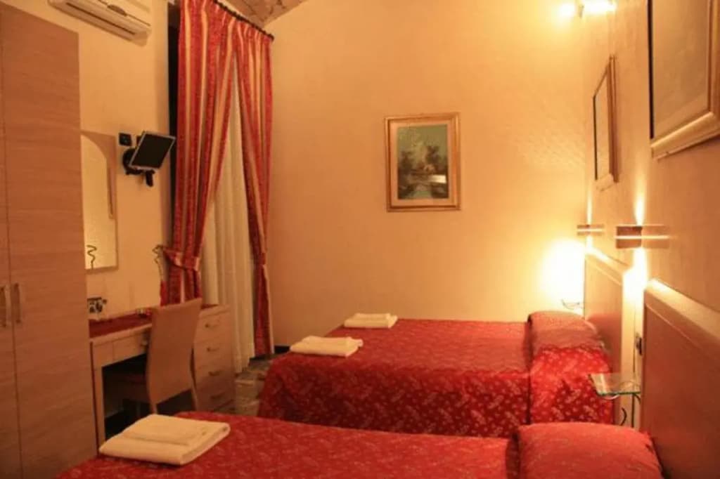 Hotel Campidoglio - photo 6