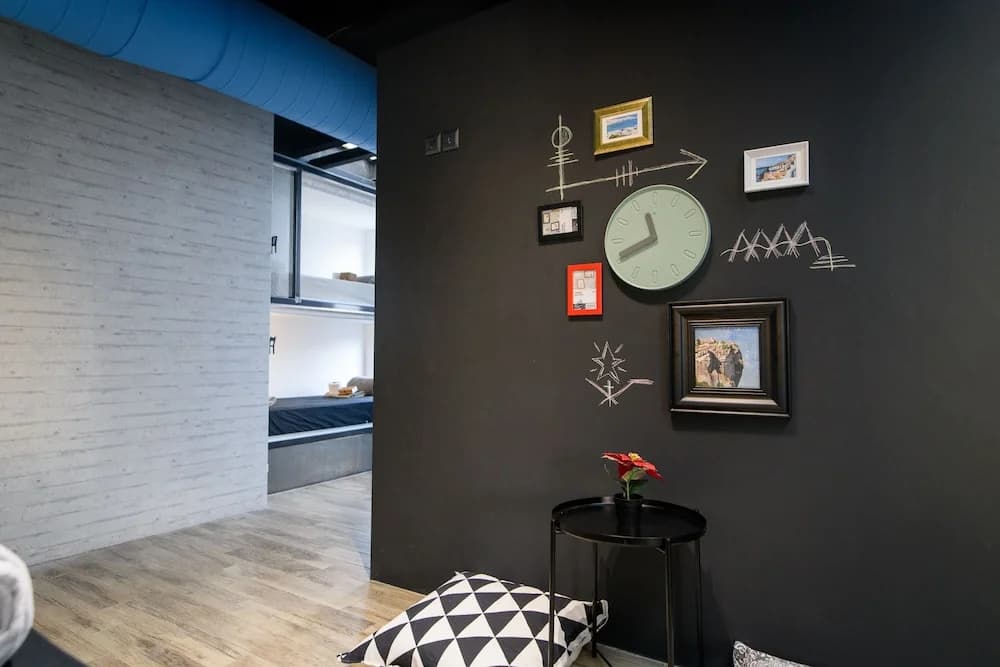 Iconic Athens Hostel - photo 7