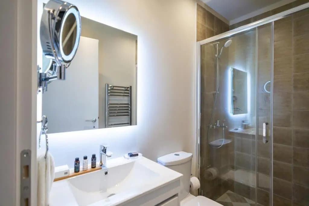 33SolonosSuites - photo 9