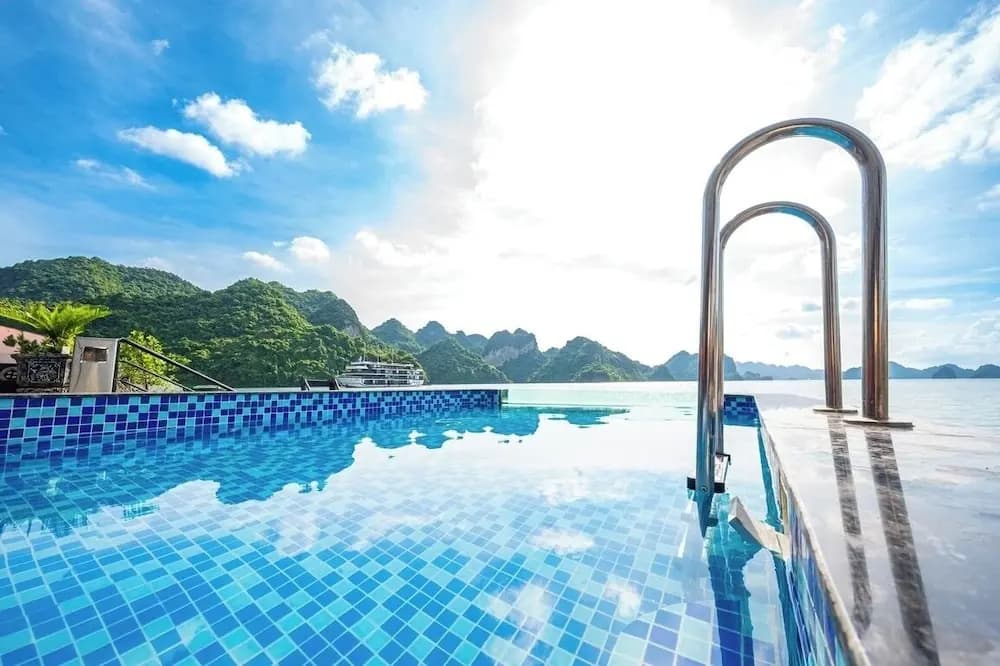 Era Cruise Halong Bay by Venus Group - photo 16