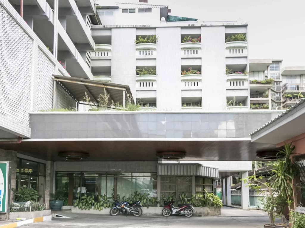Park Hotel Bangkok - photo 1