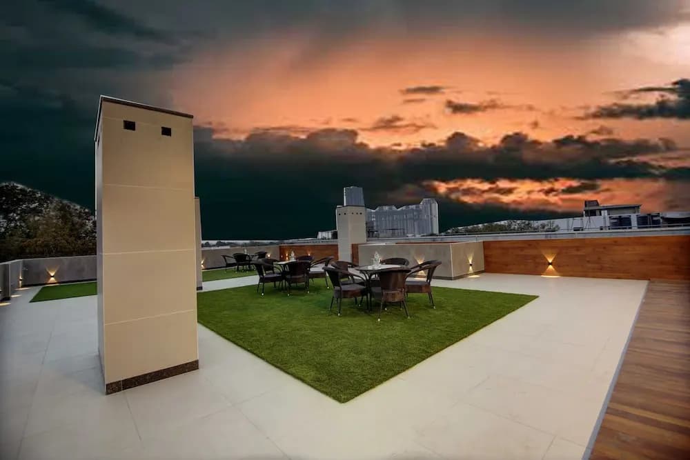 East Park Inn - photo 18