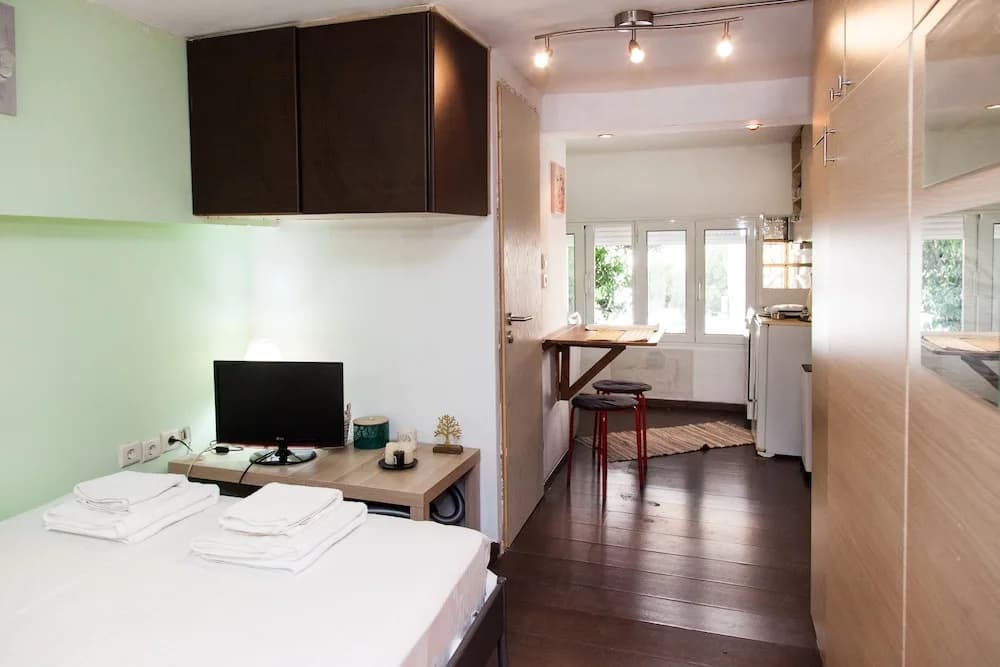 Cozy studio in keramikos - photo 6