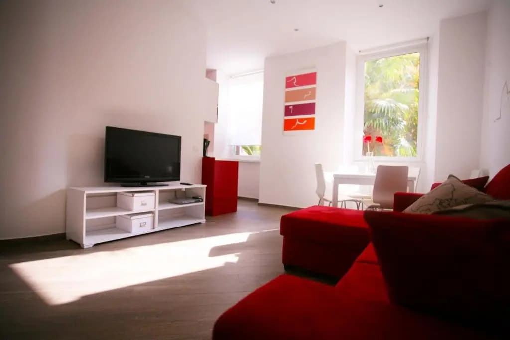 Red Flat In Rome - photo 3