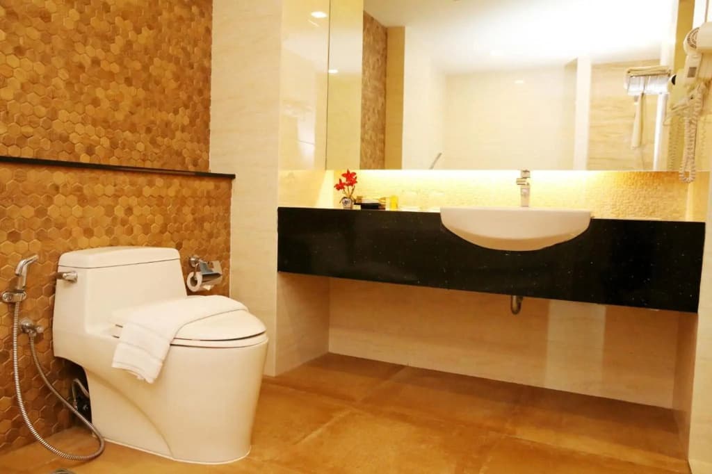 Crystal Palace Pattaya Hotel - photo 9
