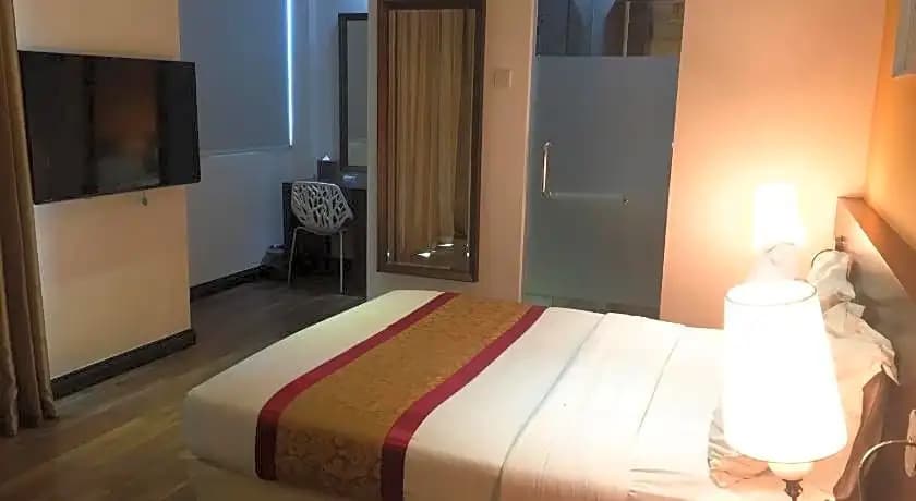 D Boutique Hotel - photo 4