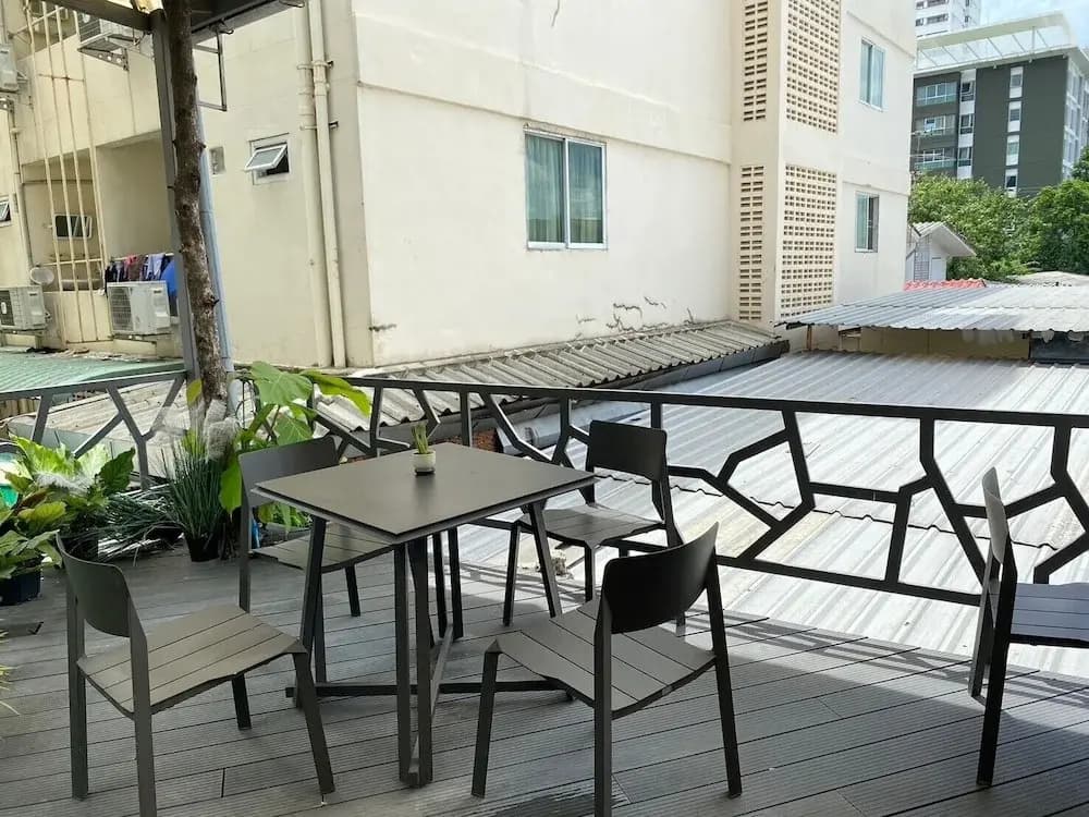 Baan Kun Mhor Hostel - photo 15