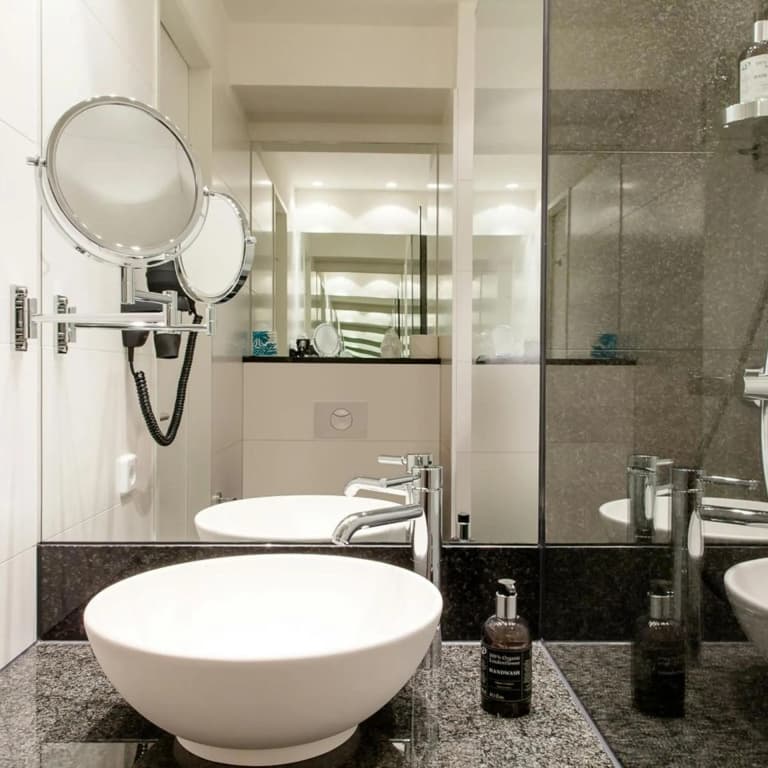 Motel One Amsterdam - photo 43