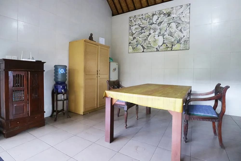 Oka Kartini Bungalows - photo 18
