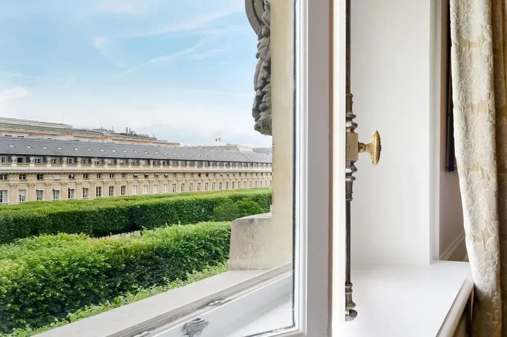Palais Petit - Two Bedroom Apartment - photo 10
