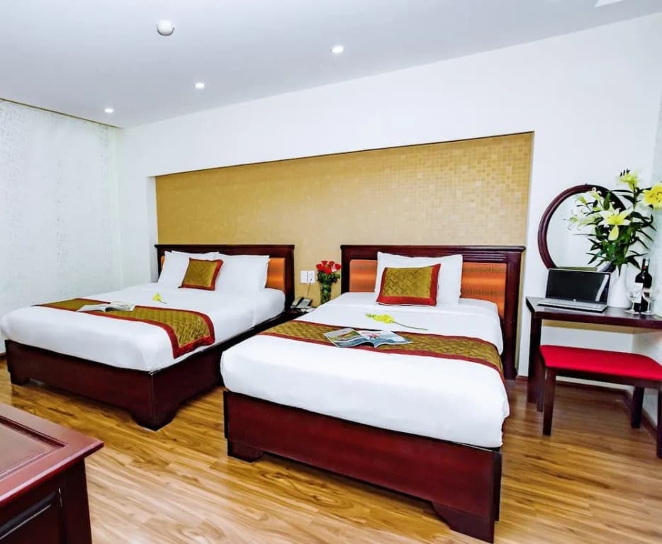 East Sea Hotel - photo 2