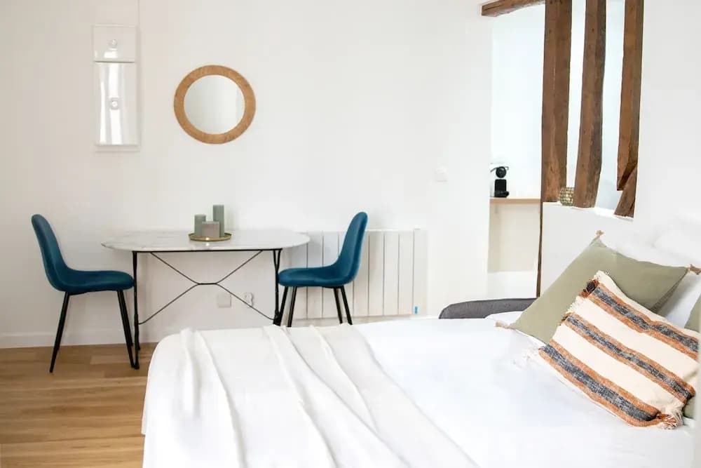 Central Paris 1BR near Montorgueil - photo 1