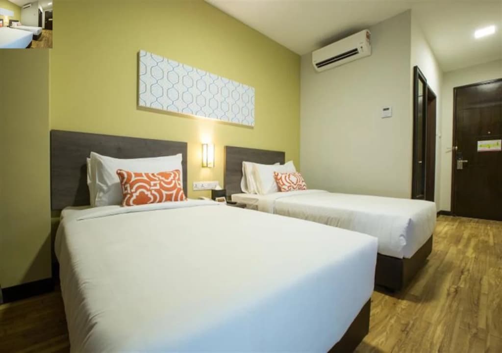 Humaira Hotel - main photo